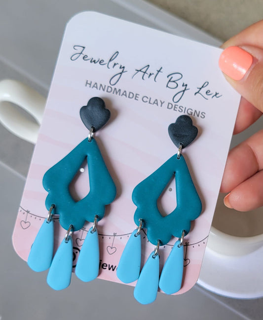 Leading Lady Dangles in Penelope
