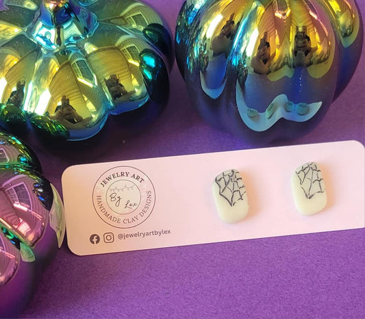 Glow in the Dark Spiderweb Studs